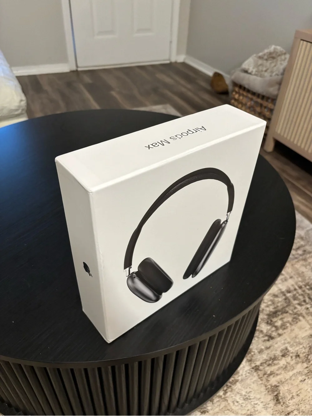 Apple Black Over-Ear Headphones